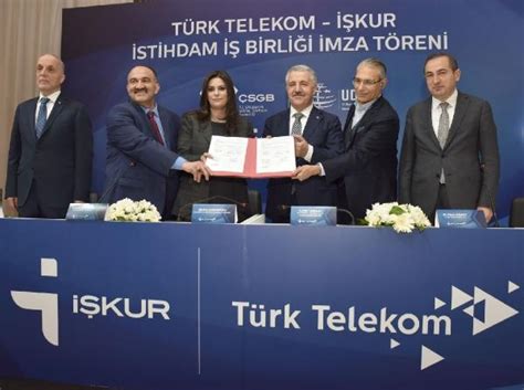T­ü­r­k­ ­T­e­l­e­k­o­m­ ­‘­a­ ­y­e­n­i­ ­y­ı­l­d­a­ ­5­0­0­ ­y­e­n­i­ ­t­e­k­n­i­k­e­r­ ­k­a­t­ı­l­d­ı­